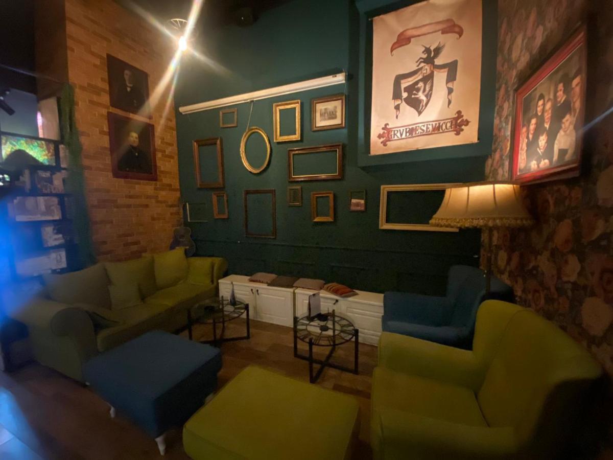 Fg Boutique Hostel Sarajevo Buitenkant foto