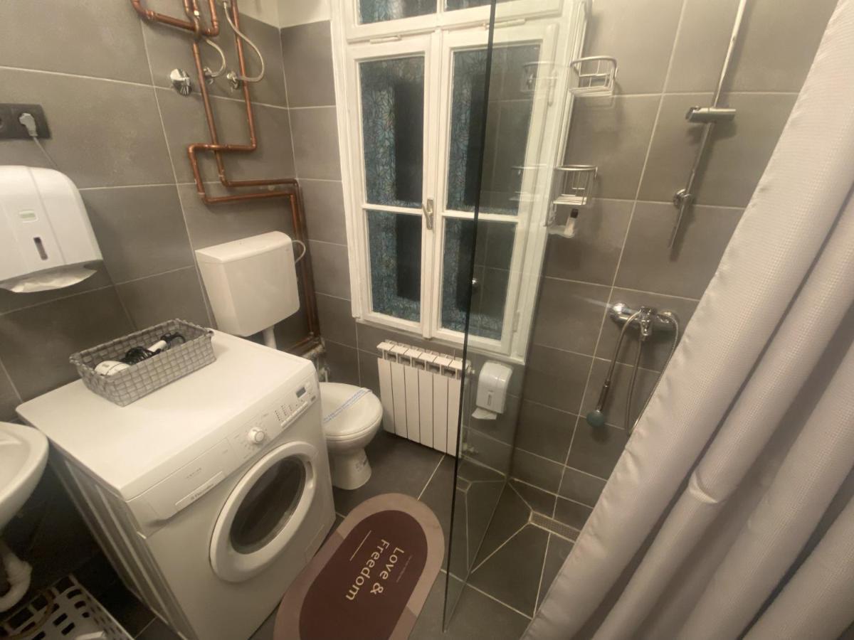 Fg Boutique Hostel Sarajevo Buitenkant foto